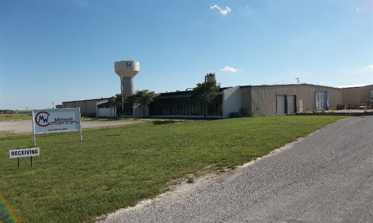 4101 Ross Ln, Chanute, KS 66720