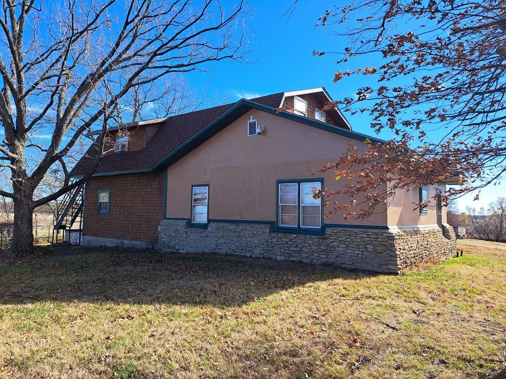 15293 850 Rd, Altoona, KS 66710