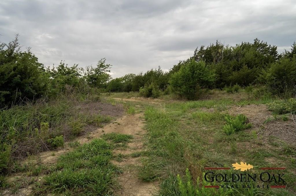 15632 Brown Rd, Chanute, KS 66720