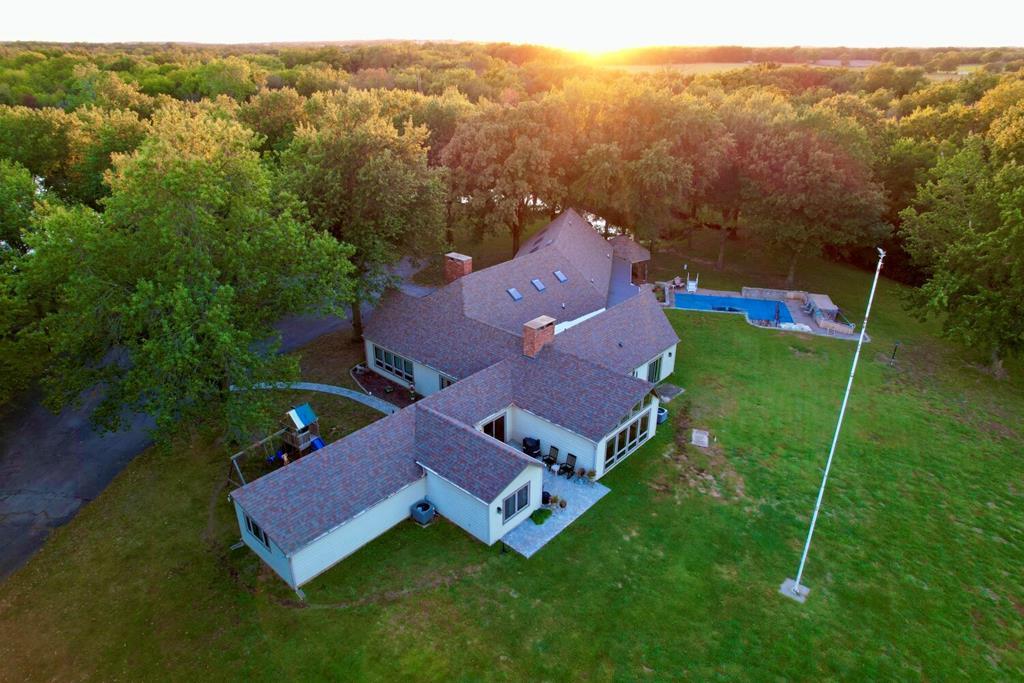 5243 170th N/A, Chanute, KS 66720