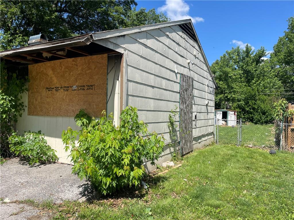 11410 Delmar St, Kansas City, MO 64134