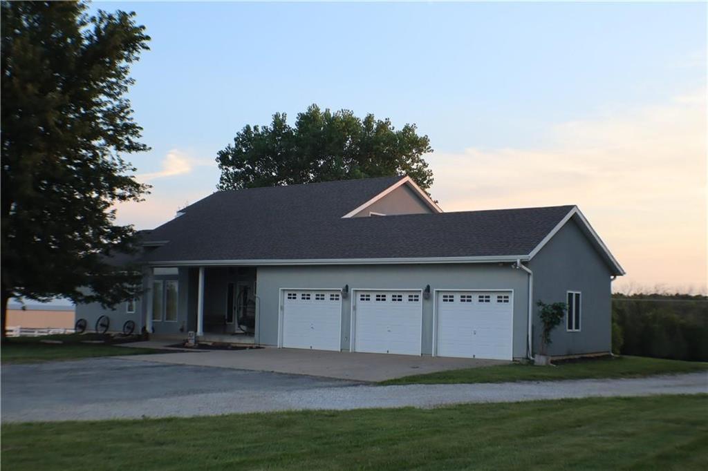 25612 S Blinker Light Rd, Harrisonville, MO 64701