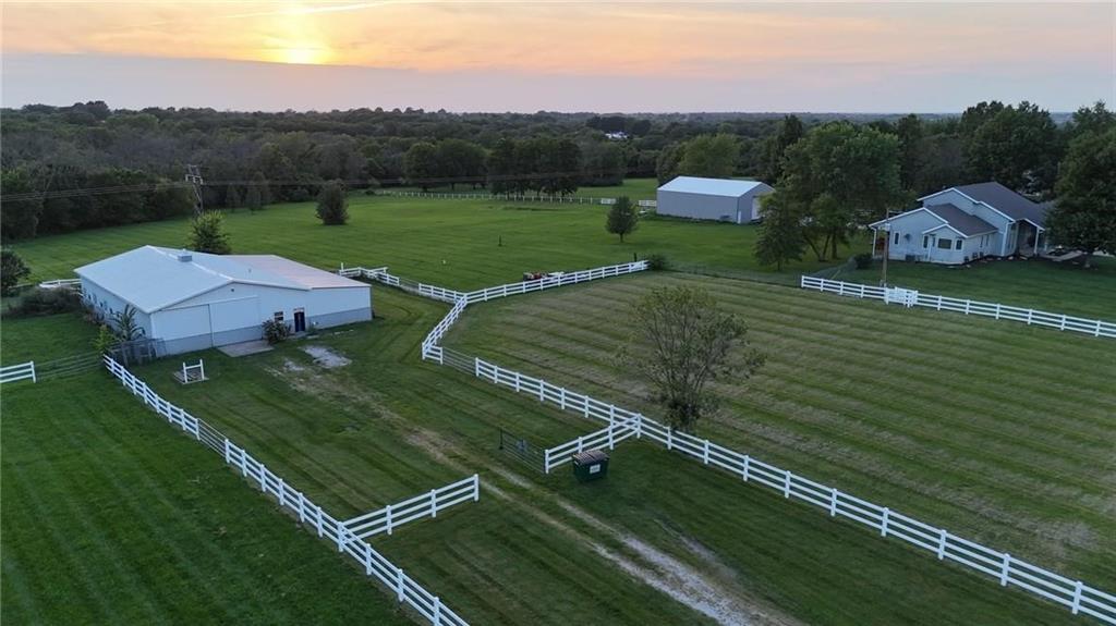 25612 S Blinker Light Rd, Harrisonville, MO 64701