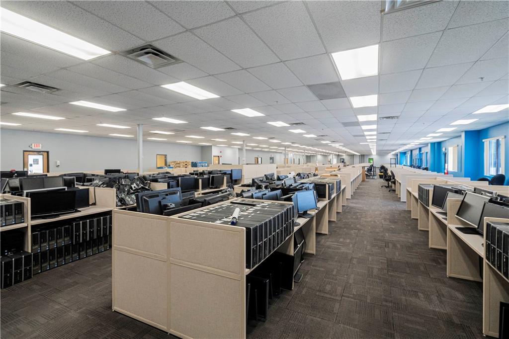 5804 Corporate Dr, St Joseph, MO 64507