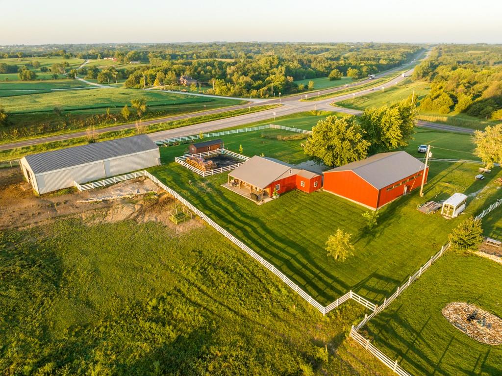 9902 31 Hw, Stewartsville, MO 64490