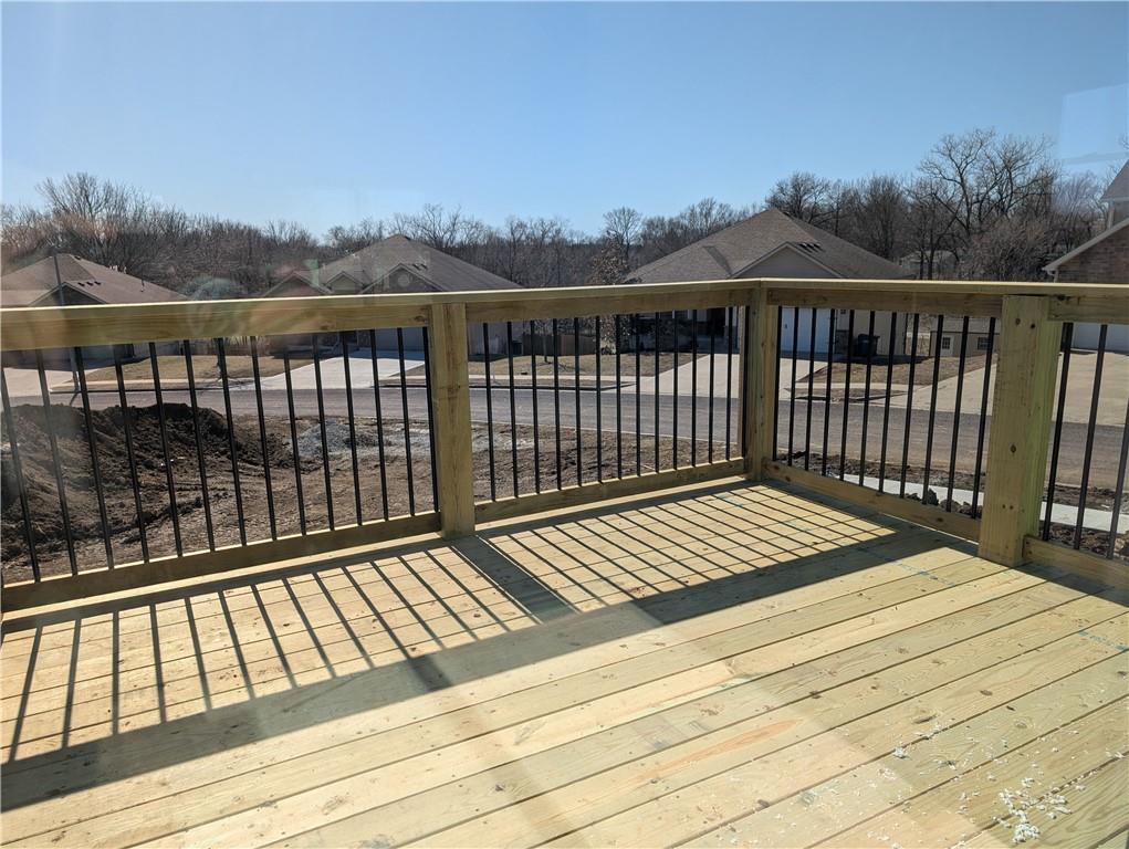 105 Marsh Ct, Knob Noster, MO 65336