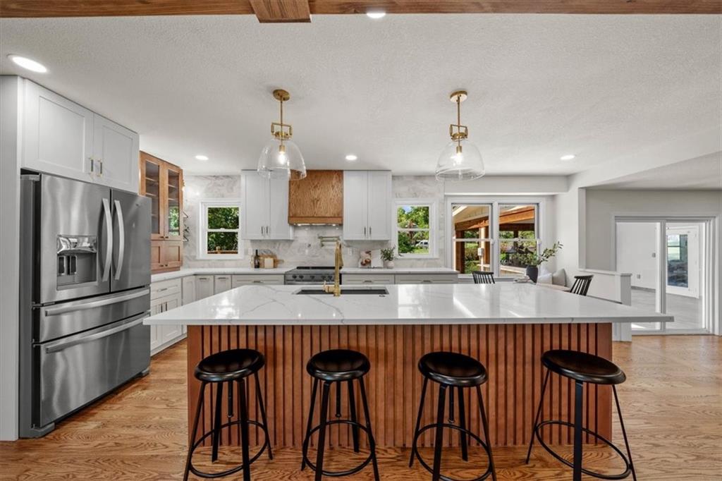 12634 W 104th Ter, Overland Park, KS 66215