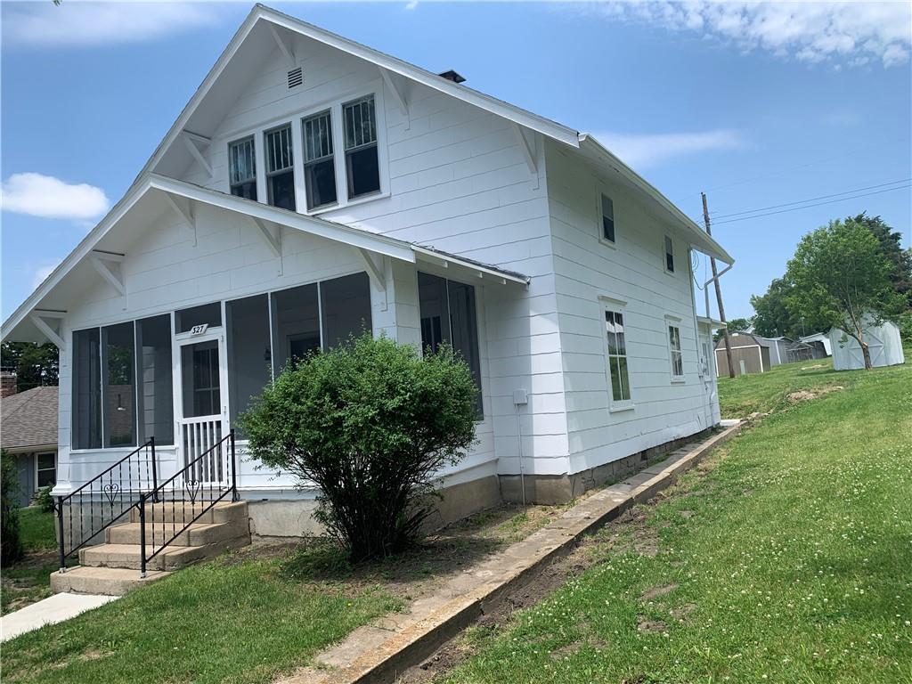327 Stonehocker St, Barnard, MO 64423