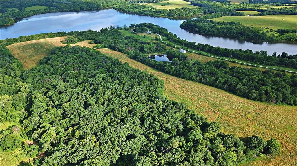 W 210th St, Ridgeway, MO 64481