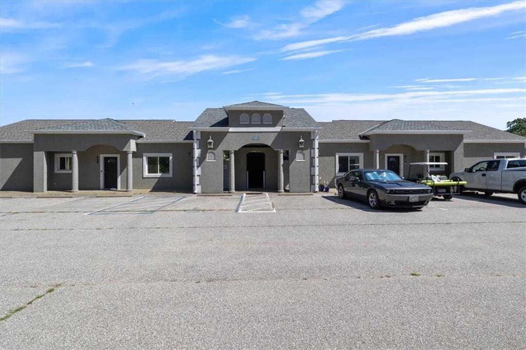256 Riviera Ln #1A, Sunrise Beach, MO 65079