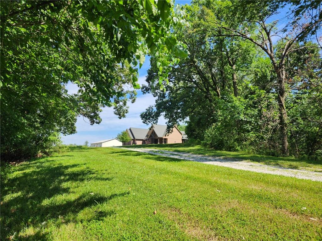 18923 S Sherwood Rd, Pleasant Hill, MO 64080