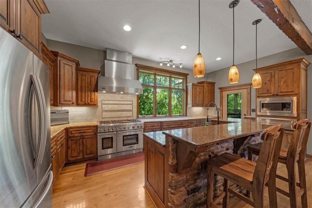 18923 S Sherwood Rd, Pleasant Hill, MO 64080