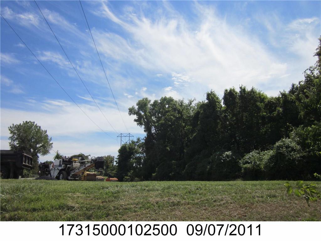 1409 NE Russell Rd, Kansas City, MO 64116