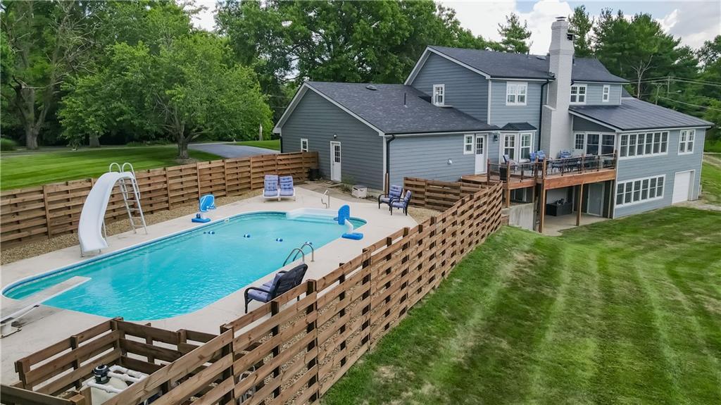 4102 Miller Rd, St Joseph, MO 64505