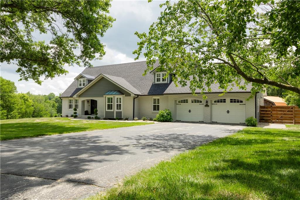 4102 Miller Rd, St Joseph, MO 64505