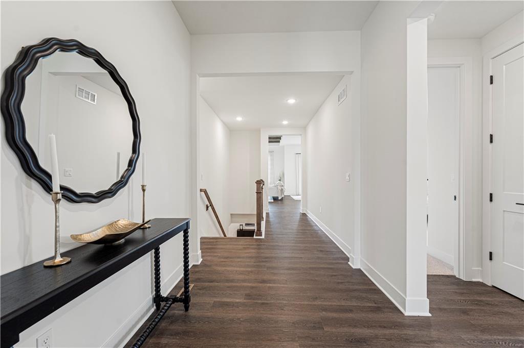1602 NW 104th Ter, Kansas City, MO 64155