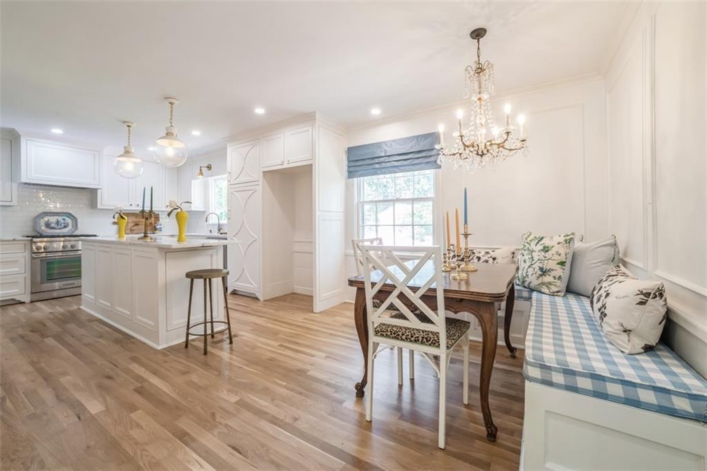 6521 Sagamore Rd, Mission Hills, KS 66208