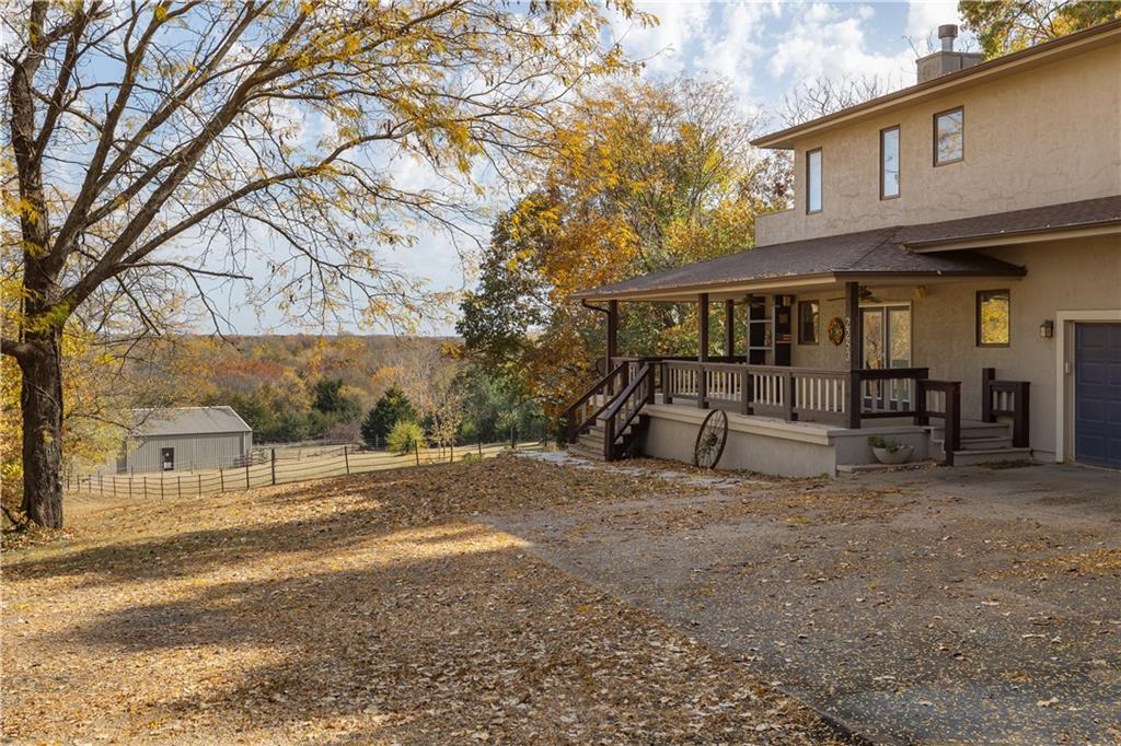 2253 Oak Rd, Perry, KS 66073
