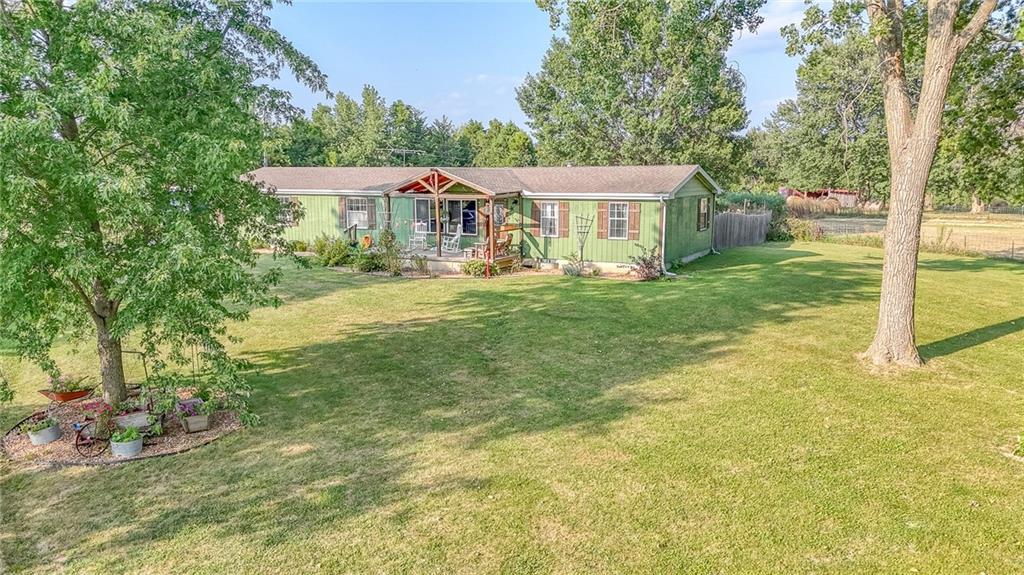 423 SE State Pp Hw, Leeton, MO 64761