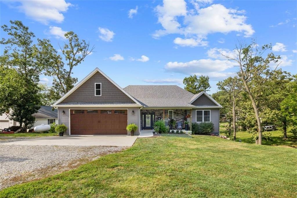 2036 Lake Viking Ter, Gallatin, MO 64640