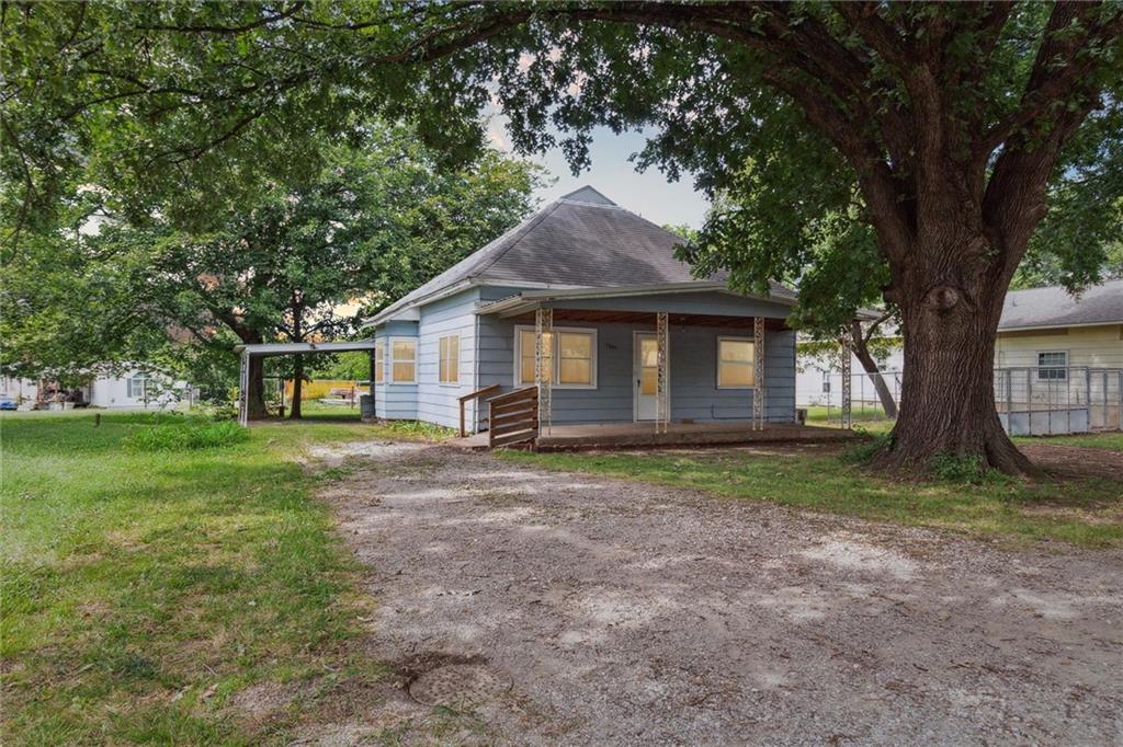 1325 State St, Altoona, KS 66710