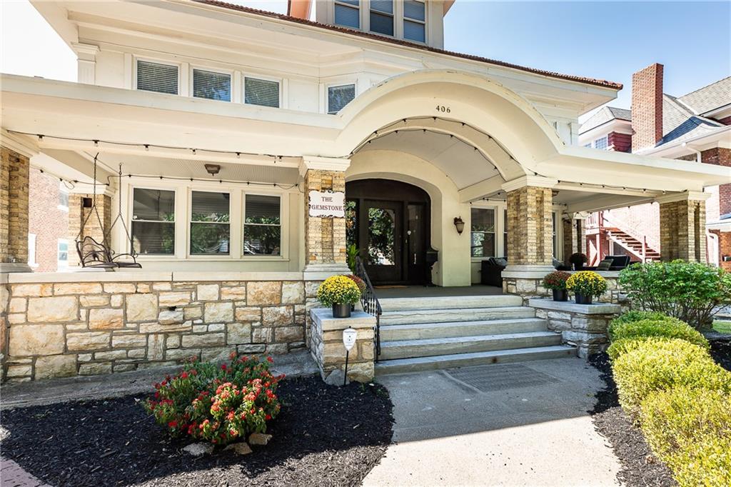 406 Gladstone Blvd, Kansas City, MO 64124