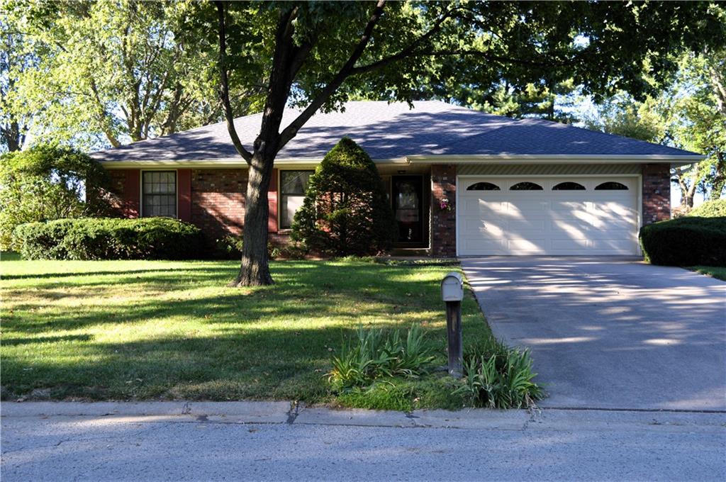 3513 Emerald Ln, Country Club, MO 64506