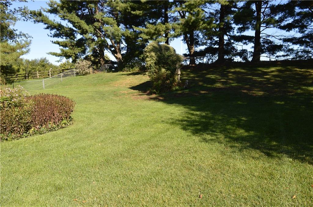 3513 Emerald Ln, Country Club, MO 64506