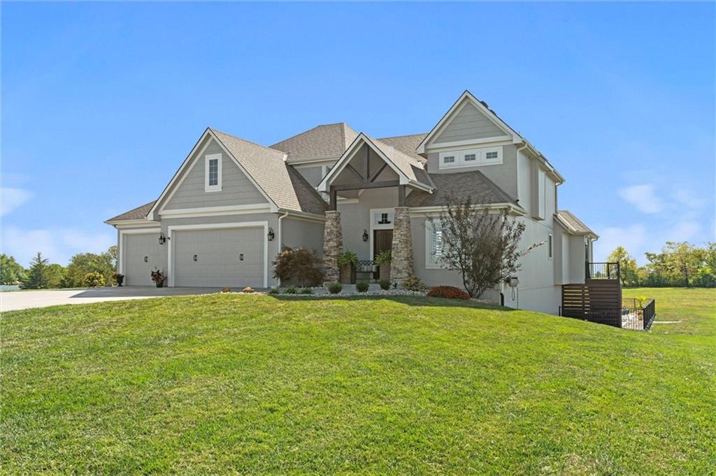 1210 E 188th Ter, Raymore, MO 64083