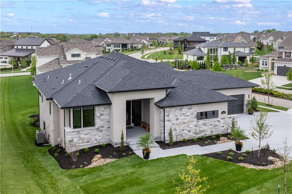 12303 W 167th Ter, Overland Park, KS 66221