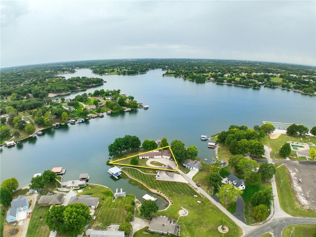 107 Angler Point, Gallatin, MO 64640