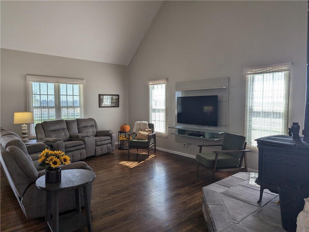 572 SE 23 Hw, Knob Noster, MO 65336