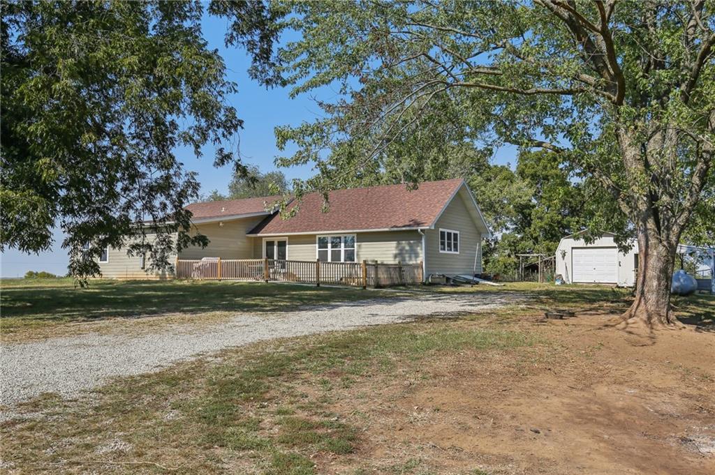 825 SE State Route 13 Hw, Leeton, MO 64761