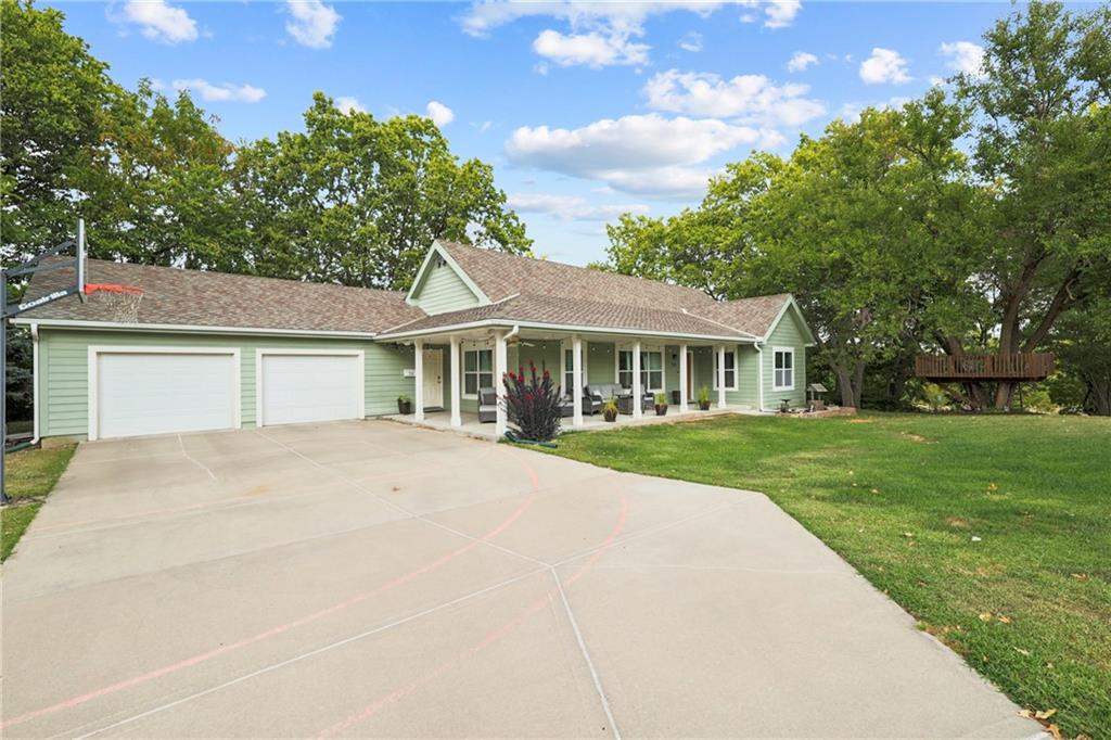 710 W Saint Charles Ave, Independence, MO 64050