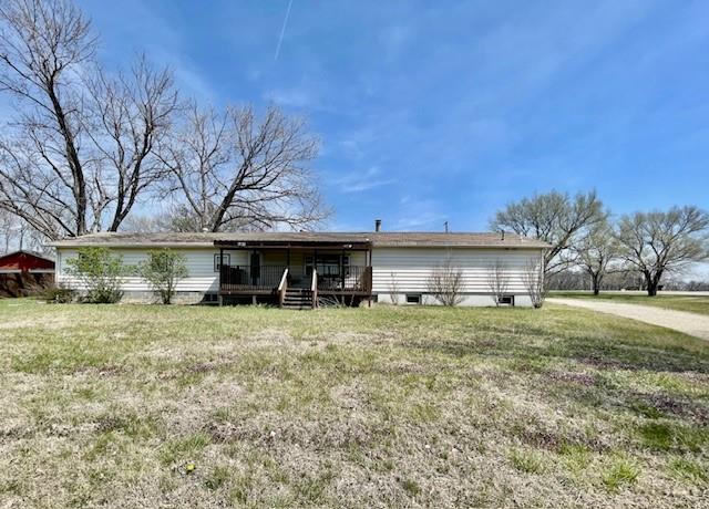 5610 Elbo Bluff Dr, Manhattan, KS 66502
