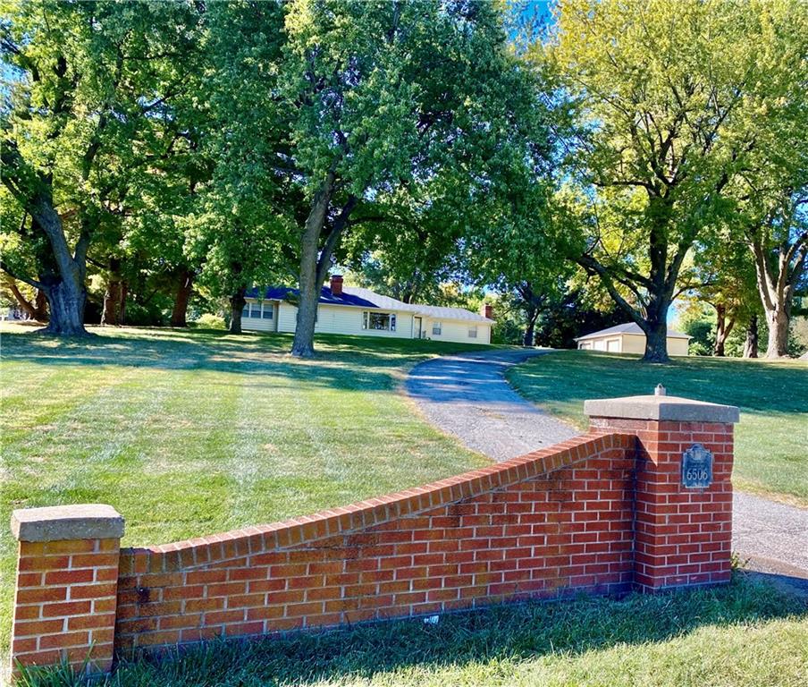 6506 N Belt Hw, Country Club, MO 64506