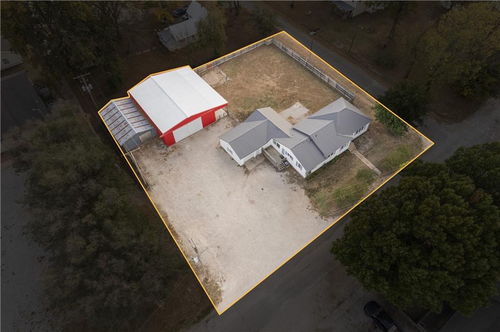 106 W 2nd St, Bartlett, KS 67332