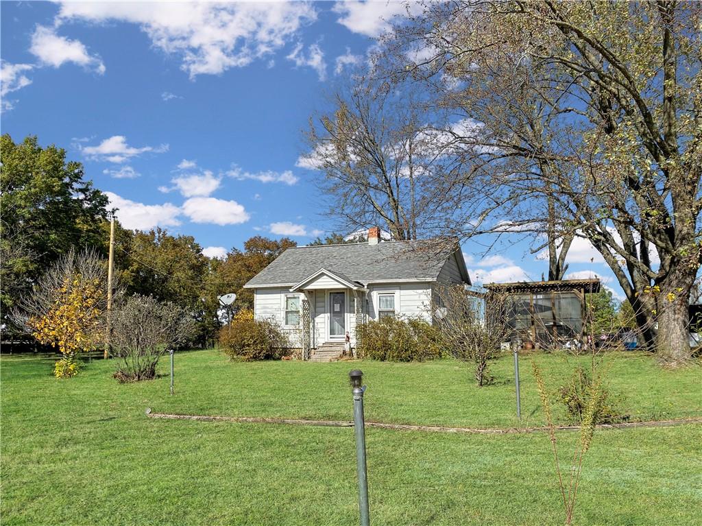 13939 126th Rd, Sweet Springs, MO 65351