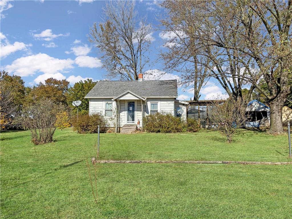 13939 126th Rd, Sweet Springs, MO 65351