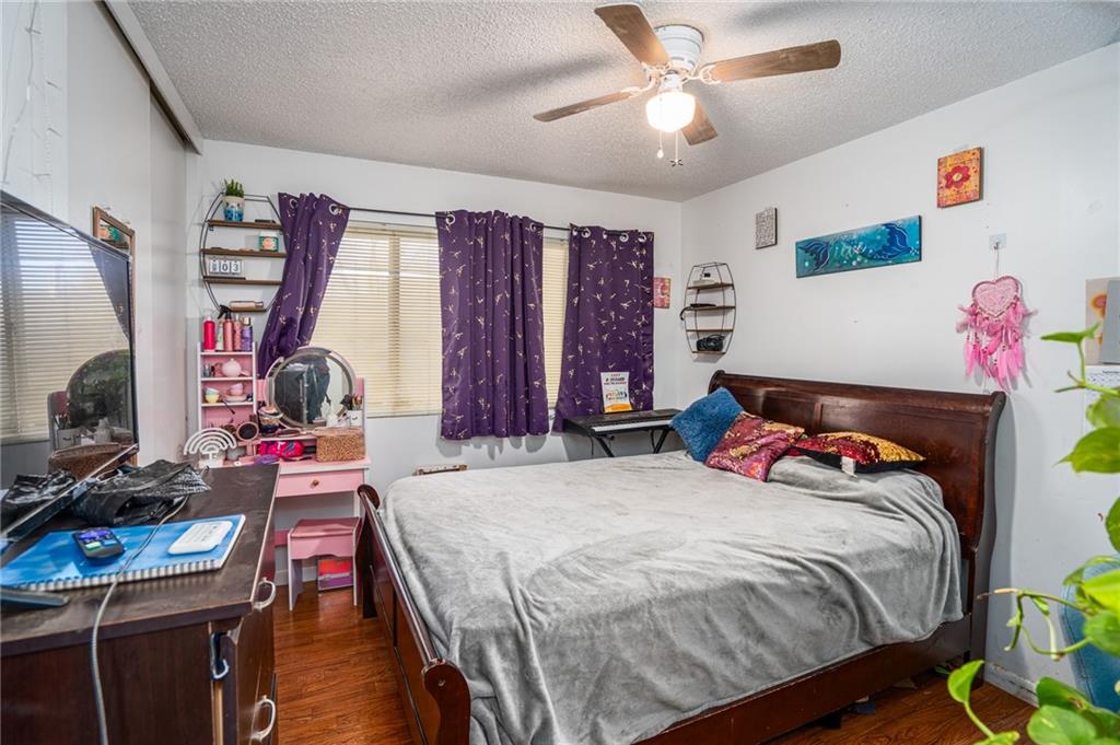 1721 SW Clearview Ln, Topeka, KS 66619