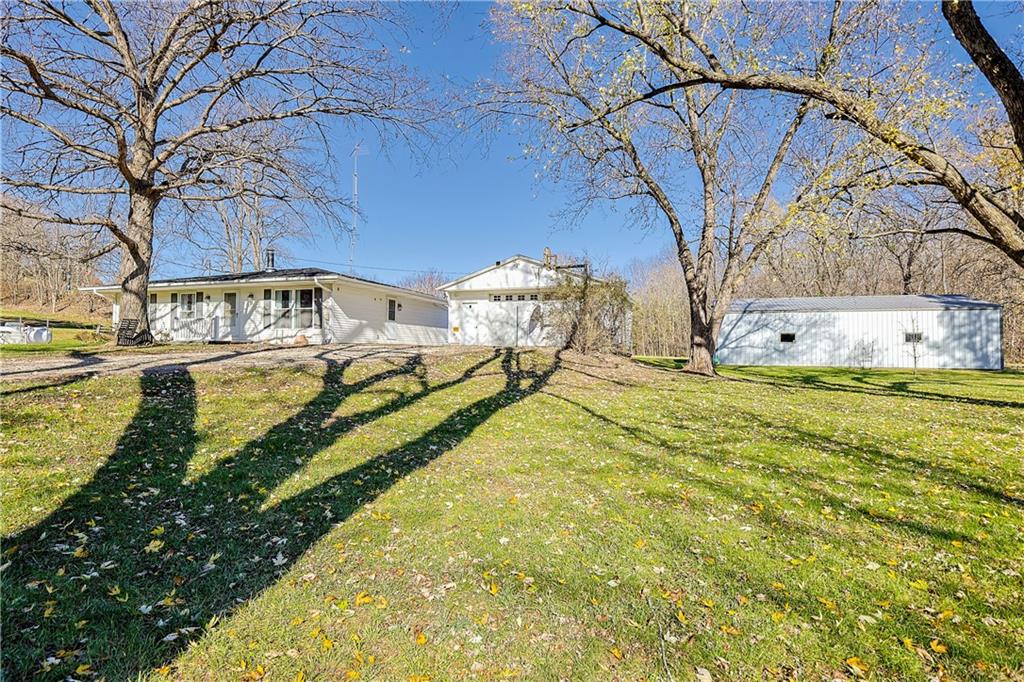2176 200th Rd, Wathena, KS 66090