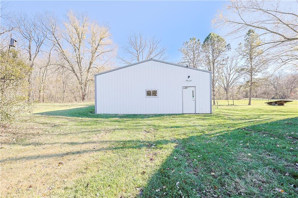 2176 200th Rd, Wathena, KS 66090