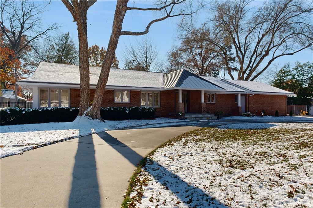 2811 W 66 St, Mission Hills, KS 66208