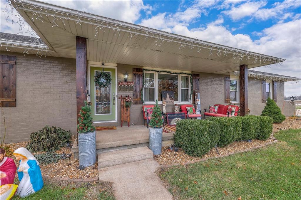 74 SW 450 Rd, Clinton, MO 64735