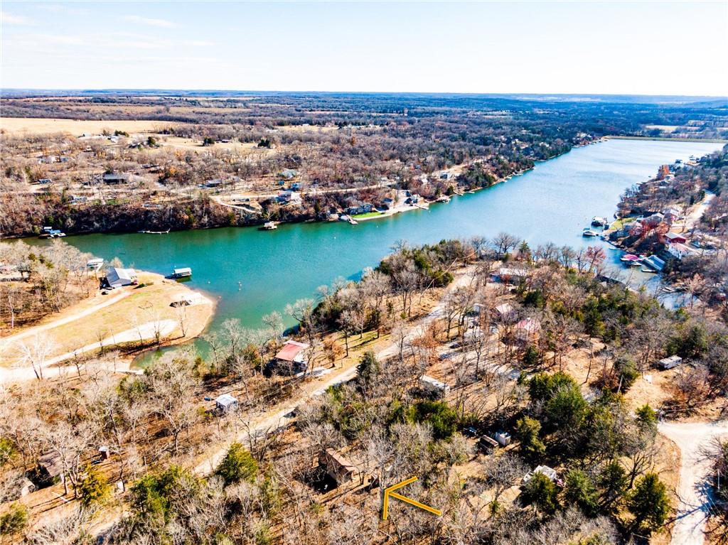 29 W Shore Dr, Mapleton, KS 66754