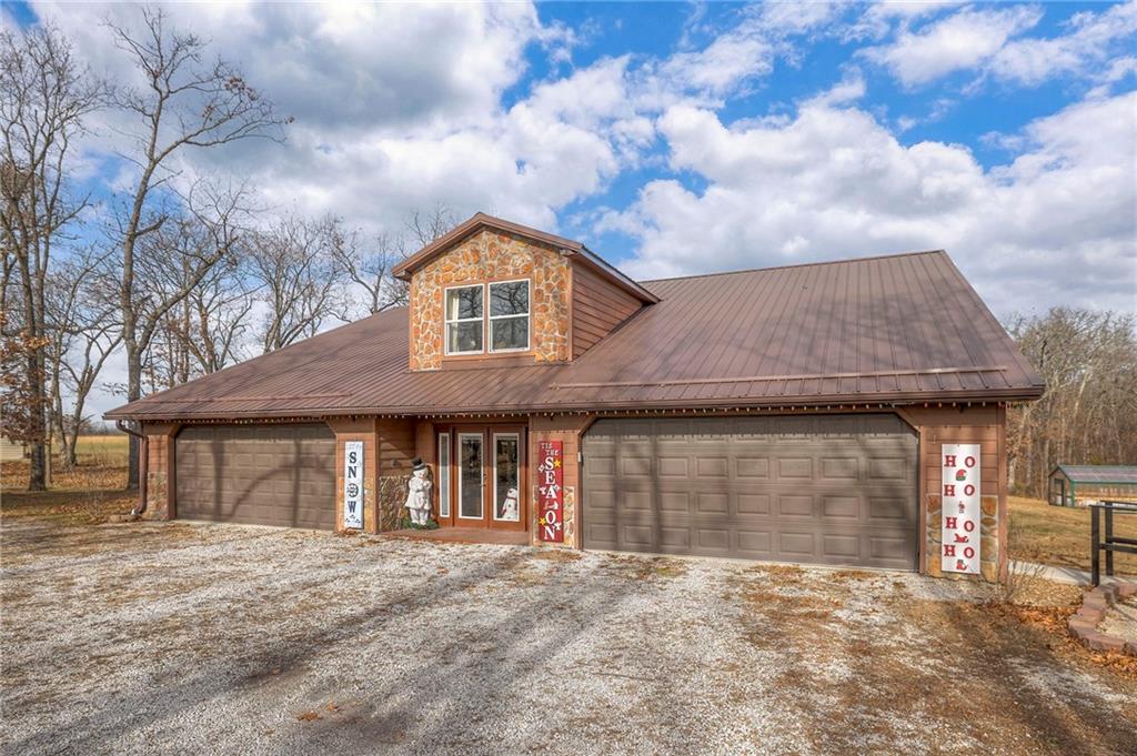 373 SE 1301p Rd, Clinton, MO 64735