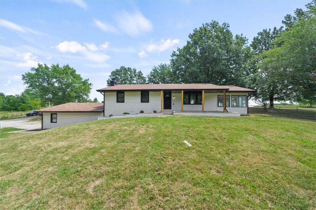 17625 B Hw, Edgerton, MO 64444