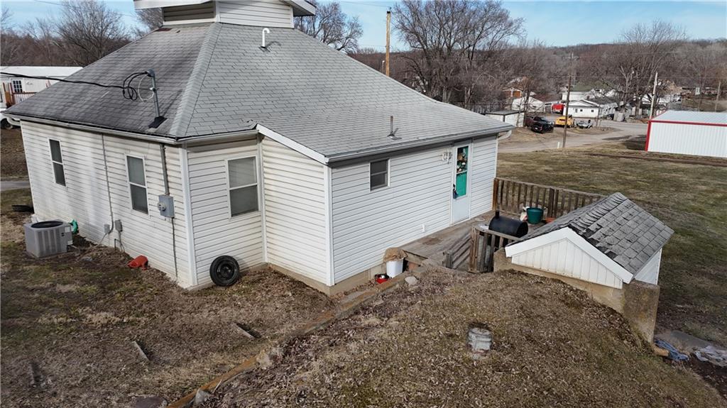 271 Meridian St, Amazonia, MO 64421