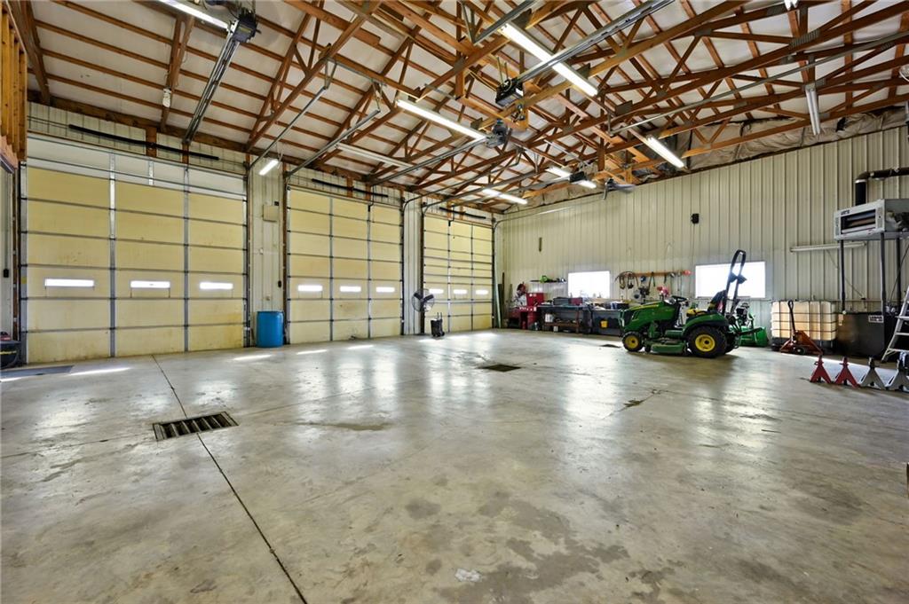 369 575p Rd, Clinton, MO 64735