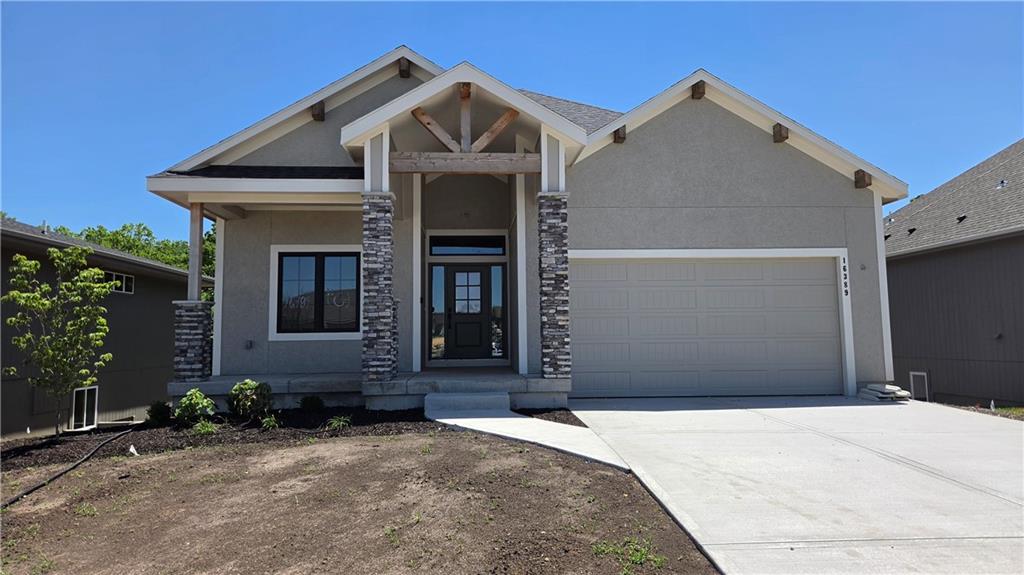 16389 W 170th St, Olathe, KS 66062